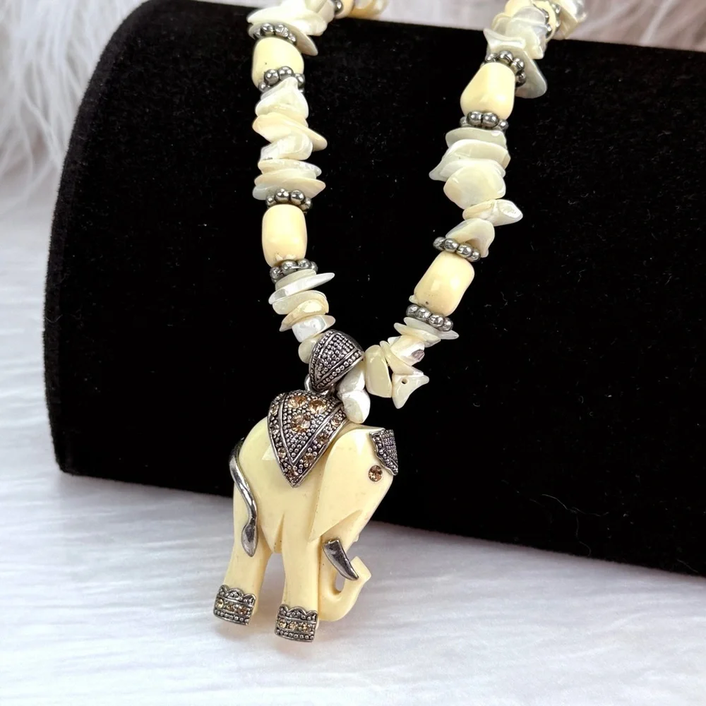 Vintage Cream Polished Stone Weighted Necklace with good luck Elephant Pendant